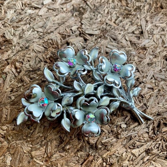 1960's Coro Silver Tone Mid Century Aurora Borealis Brooch - Floral Spray Brooch - Picture 2 of 9